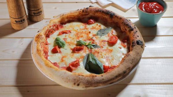 Pizza Margherita